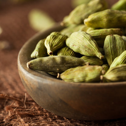 Green Cardamom | Choti Elaichi | Bold 6-7 mm | Pure & Natural Spice Sourced from Kerala | No Added Colour, Flavour or Fragrance | 50 g